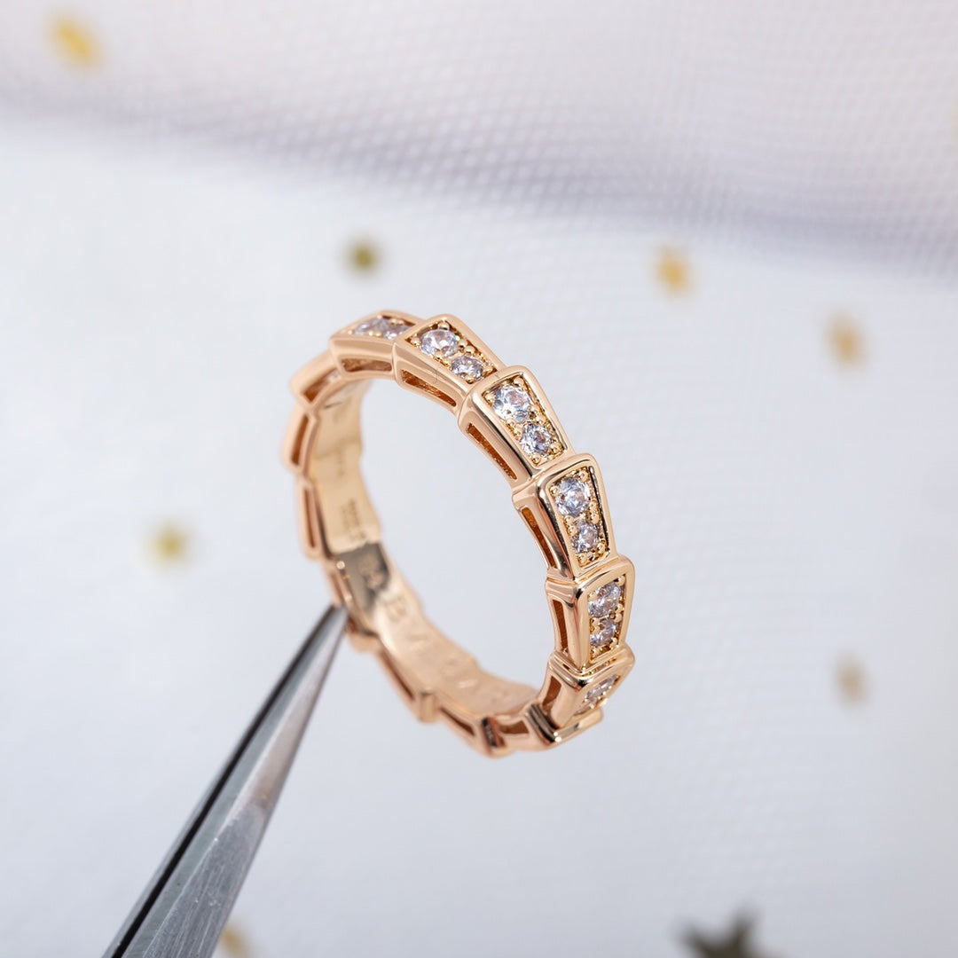Jewelver SERPENTI RING PINK GOLD DIAMOND PAVED 3MM