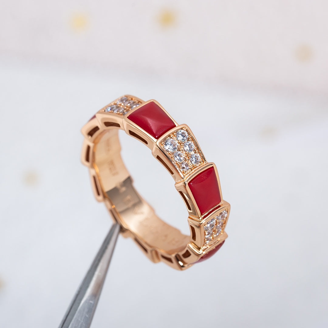 Jewelver SERPENTI RING PINK GOLD CARNELIAN DIAMOND PAVED 4MM