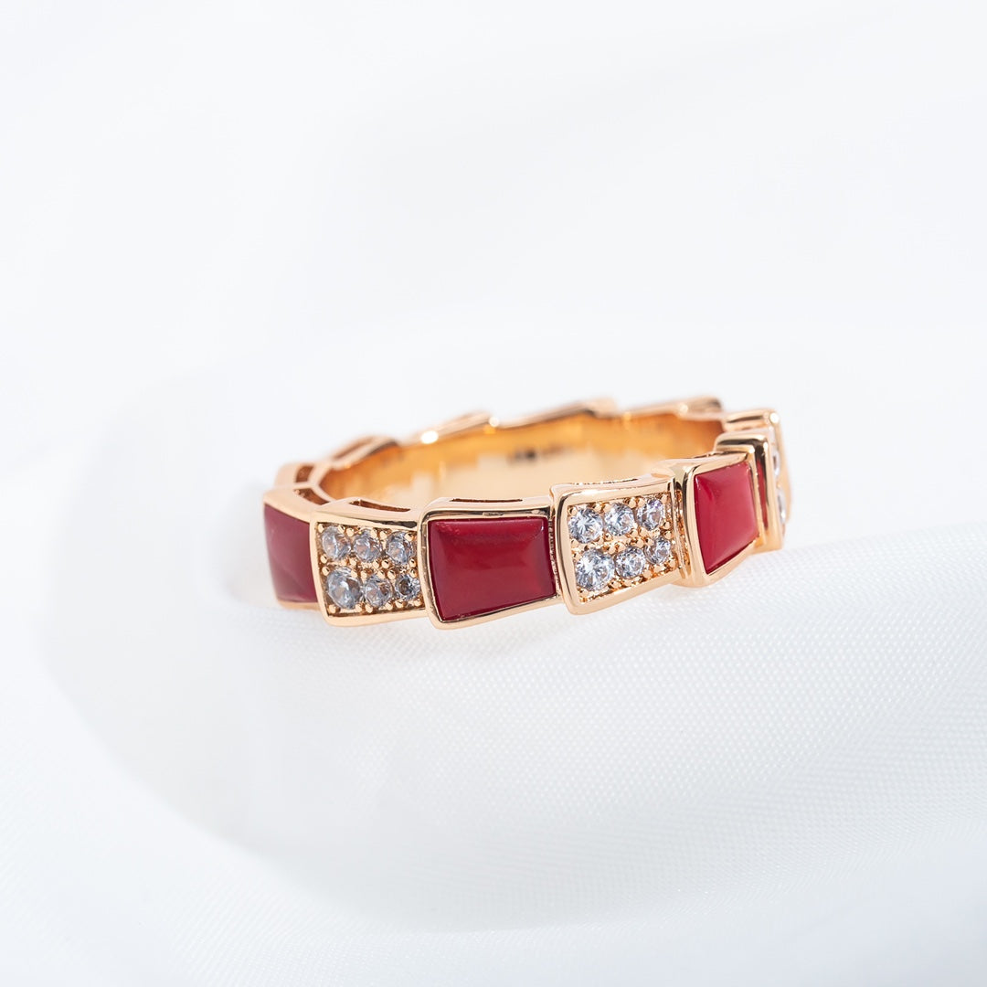 Jewelver SERPENTI RING PINK GOLD CARNELIAN DIAMOND PAVED 4MM