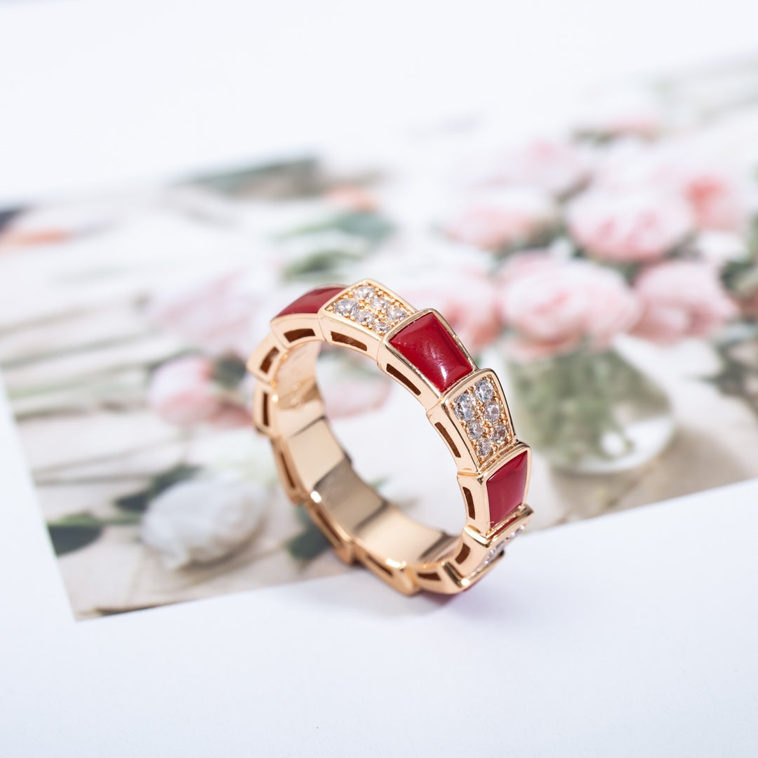 Jewelver SERPENTI RING PINK GOLD CARNELIAN DIAMOND PAVED 4MM